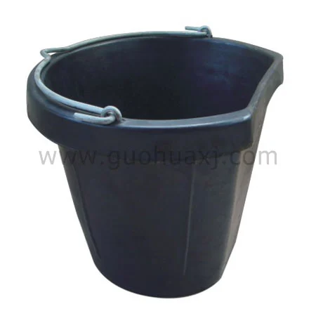 BB017 Rubber Bucket, 17 L